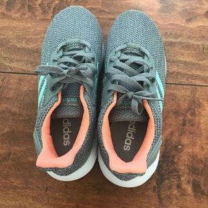 BN (Never Worn) Girls Adidas sneakers 👟